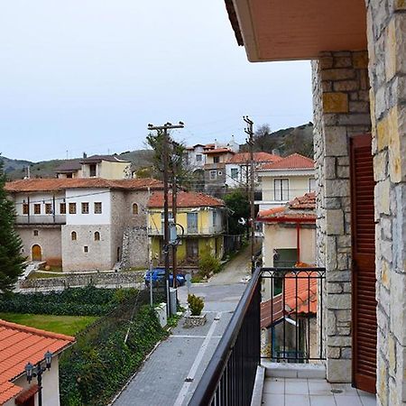 Sfaragoulias Inn Калаврита Екстериор снимка
