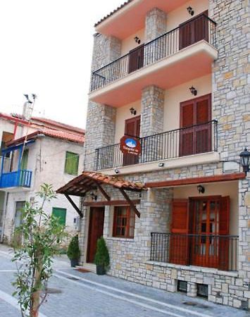 Sfaragoulias Inn Калаврита Екстериор снимка