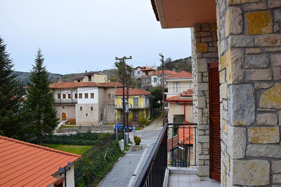 Sfaragoulias Inn Калаврита Екстериор снимка