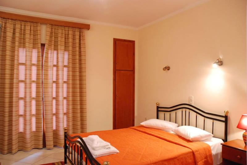Sfaragoulias Inn Калаврита Екстериор снимка